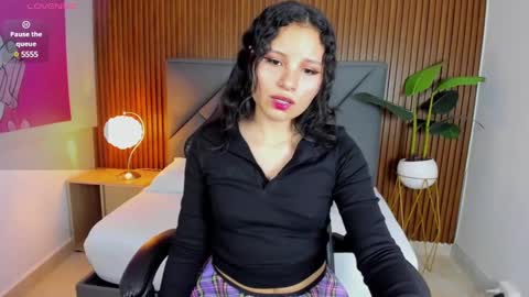 Snapshot of dulce_natyy chatting on 01.30.25 N A T Y online show from 01.30.25