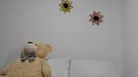 Dulce  online show from 01.29.25
