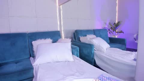 Dulce  online show from 02.24.26