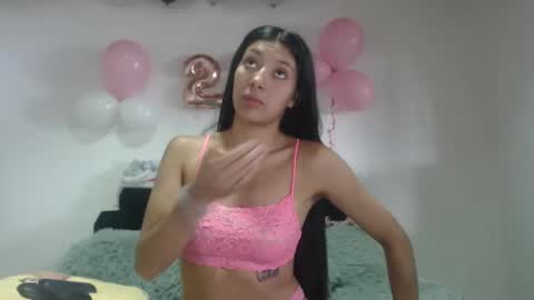 Snapshot of dulceisabellax chatting on 02.20.25 dulceisabellax online show from 02.20.25