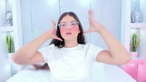 dulcevela online show from 10.24.25