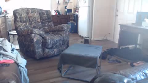 dumbgirl5150 online show from 12.14.24