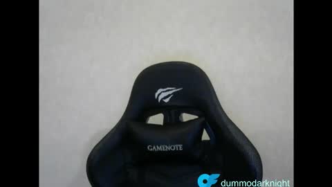 Snapshot of dummodarknight chatting on 11.04.25 The Dark Knight online show from 11.04.25