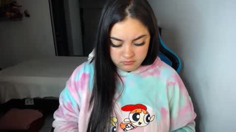 Nicole   online show from 10.05.25