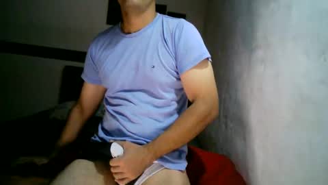 Snapshot of dumout33 chatting on 01.03.25 Sergio online show from 01.03.25