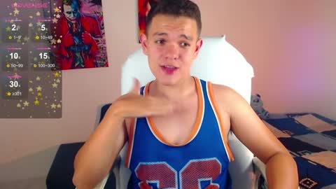 Snapshot of dunkan_kravitz chatting on 12.14.24 Dunkan Kravitz online show from 12.14.24