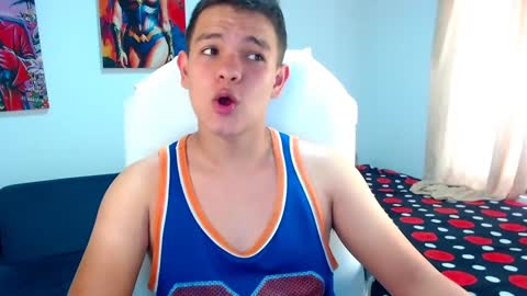 Snapshot of dunkan_kravitz chatting on 12.26.24 Dunkan Kravitz online show from 12.26.24