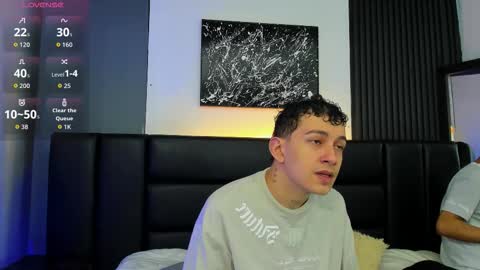 Thomas and Noah online show from 10.28.25