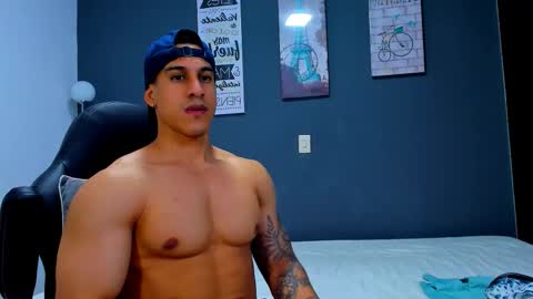 Snapshot of duran_dhikol1 chatting on 10.15.25 duran_dhikol1 online show from 10.15.25