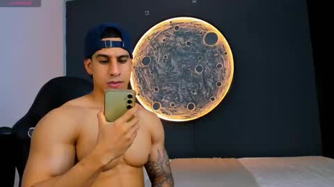 Snapshot of duran_dhikol1 chatting on 11.01.25 duran_dhikol1 online show from 11.01.25