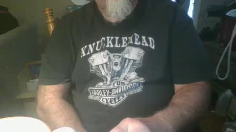 Snapshot of durdyone2025 chatting on 10.19.25 durdyone2025 online show from 10.19.25