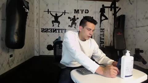 Snapshot of dustin_sonne chatting on 02.01.25 Dustin Sonne online show from 02.01.25