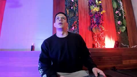 Snapshot of dustin_sonne chatting on 02.02.26 Dustin Sonne online show from 02.02.26