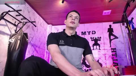 Snapshot of dustin_sonne chatting on 02.04.26 Dustin Sonne online show from 02.04.26