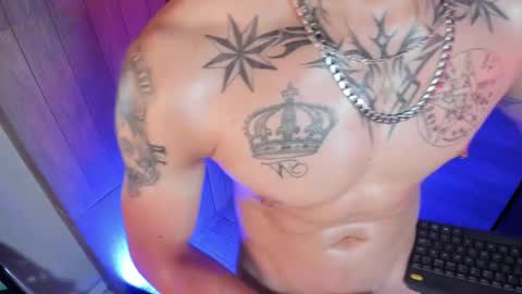 Snapshot of dustin_sonne chatting on 03.02.26 Dustin Sonne online show from 03.02.26