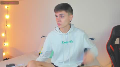 Snapshot of dustinlevine chatting on 01.13.25 Dustin Levy online show from 01.13.25