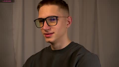 Dustyn online show from 12.15.24