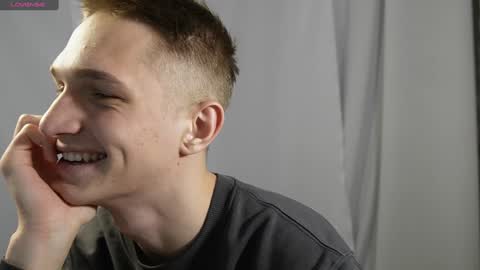 Dustyn online show from 12.26.24