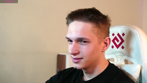 Dustyn online show from 01.03.25