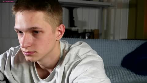 Dustyn online show from 02.05.25