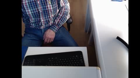 Snapshot of dutchpornking2 chatting on 12.27.24 dutchpornking2 online show from 12.27.24