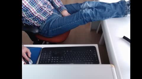 Snapshot of dutchpornking2 chatting on 12.31.24 dutchpornking2 online show from 12.31.24