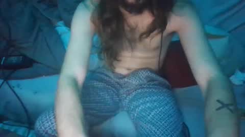 Snapshot of dv3nd3 chatting on 02.17.26 dv3nd3 online show from 02.17.26