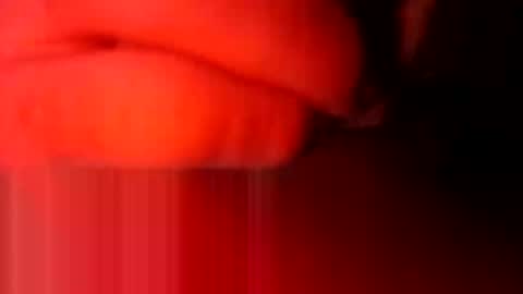 dwadek081704 online show from 09.28.25