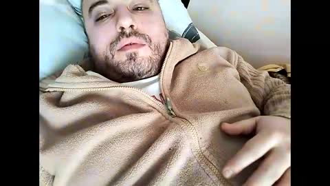 Snapshot of dwizziz chatting on 02.18.26 Ivan online show from 02.18.26