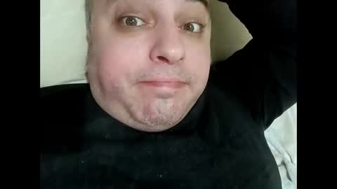 Snapshot of dwizziz chatting on 04.06.26 Ivan online show from 04.06.26