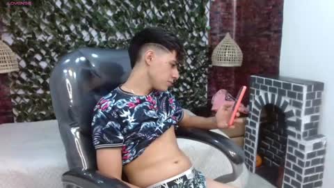 dyla_n18_ online show from 12.14.24