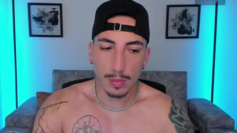 Bryan model independient online show from 10.15.25