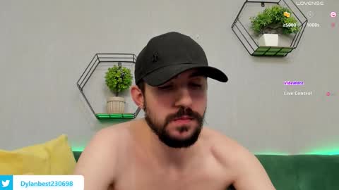 Dylan online show from 11.18.25