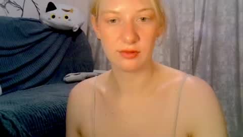 Snapshot of earn_my_lily chatting on 07.02.26 Lily online show from 07.02.26