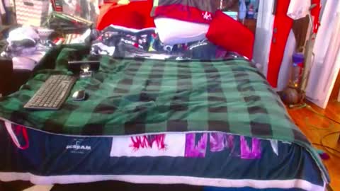 eastbayboy57 online show from 11.05.25