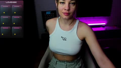 Snapshot of easy_heasy chatting on 01.27.25   online show from 01.27.25