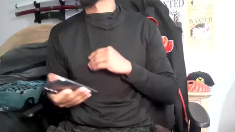 TWITTER   INSTAGRAM    easybreezy20   ONLINE 1230 AM TO 7AM online show from 12.15.25