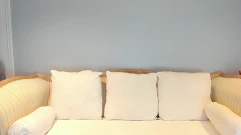 Snapshot of eatmygingersnapps chatting on 12.18.24 Allison online show from 12.18.24