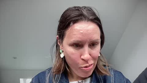 Nadia Ferreira  online show from 11.03.25