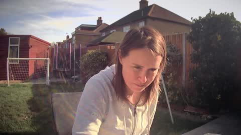 Nadia Ferreira  online show from 03.02.26