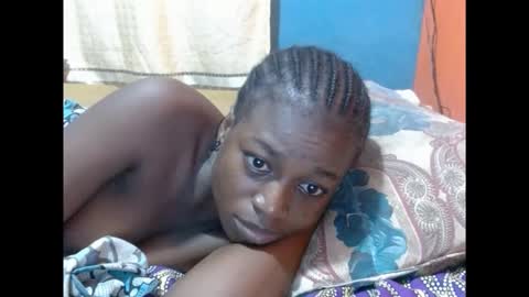 Snapshot of eatuupx chatting on 10.01.25 eatuupx online show from 10.01.25