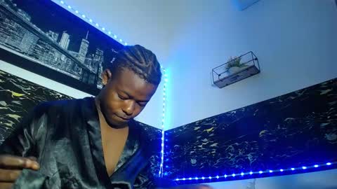 Snapshot of ebonny_stallion chatting on 10.10.25 Chris Palaz  online show from 10.10.25