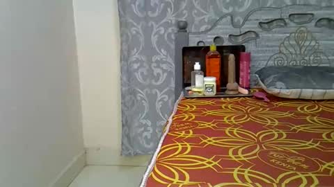 Queen online show from 12.22.25