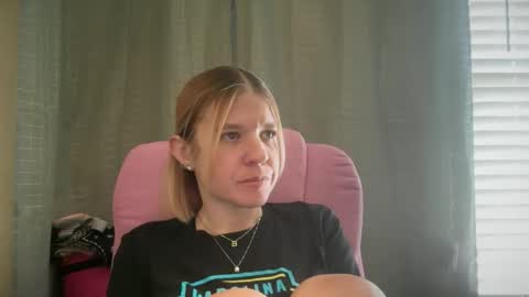 Snapshot of ebony8ivory chatting on 06.06.26 americnbarbie online show from 06.06.26