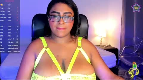 Snapshot of ebony__queen2 chatting on 06.18.26 ebony__queen2 online show from 06.18.26