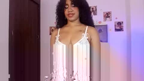 Snapshot of ebony_af chatting on 06.06.26 ebony_af online show from 06.06.26