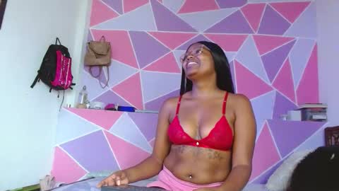 Snapshot of ebony_alika chatting on 09.13.25 Alika Ashanti online show from 09.13.25