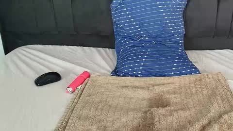 Angelina online show from 10.17.25