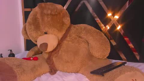 Luci  online show from 02.26.25