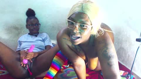 chayna smith online show from 12.04.24